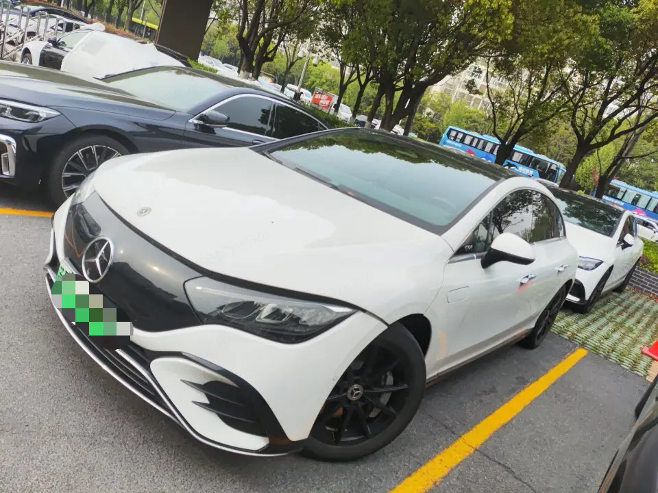 Mercedes-Benz EQE