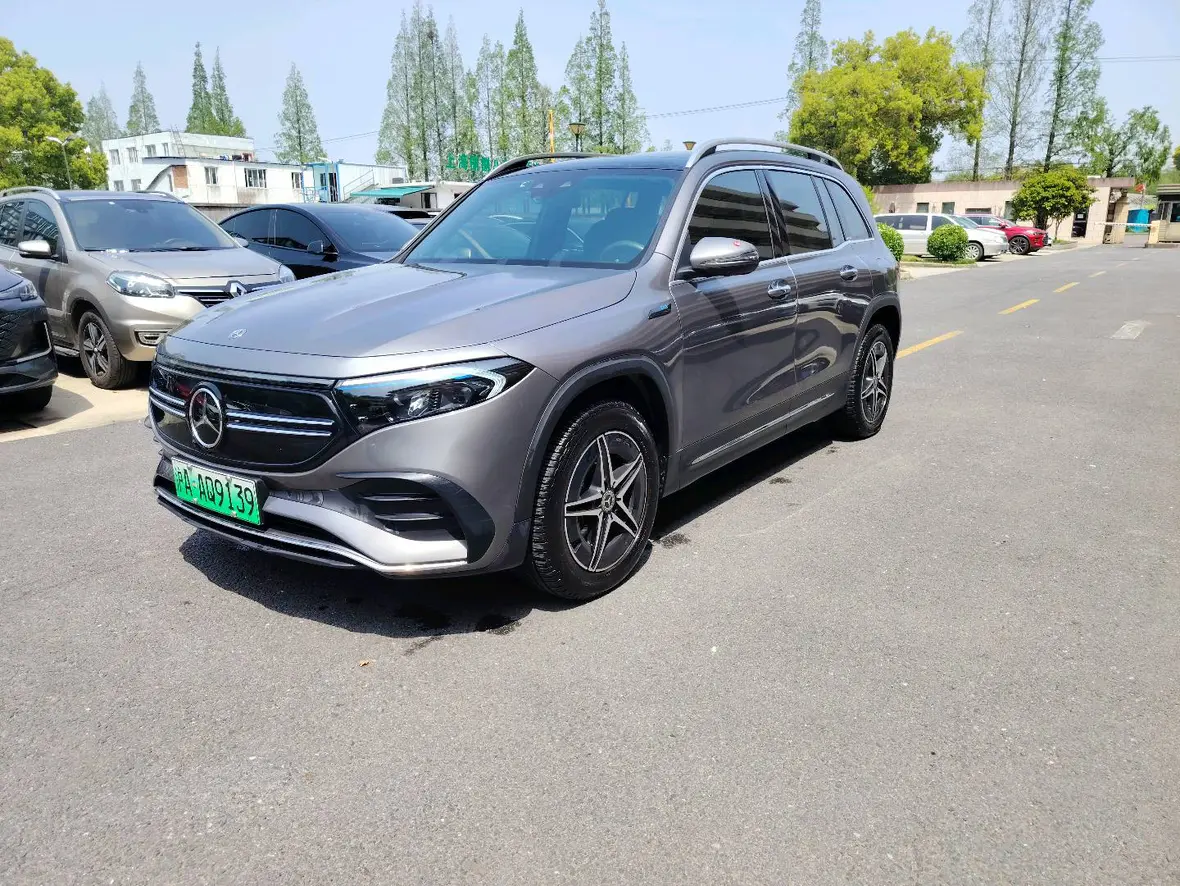 Mercedes-Benz EQB