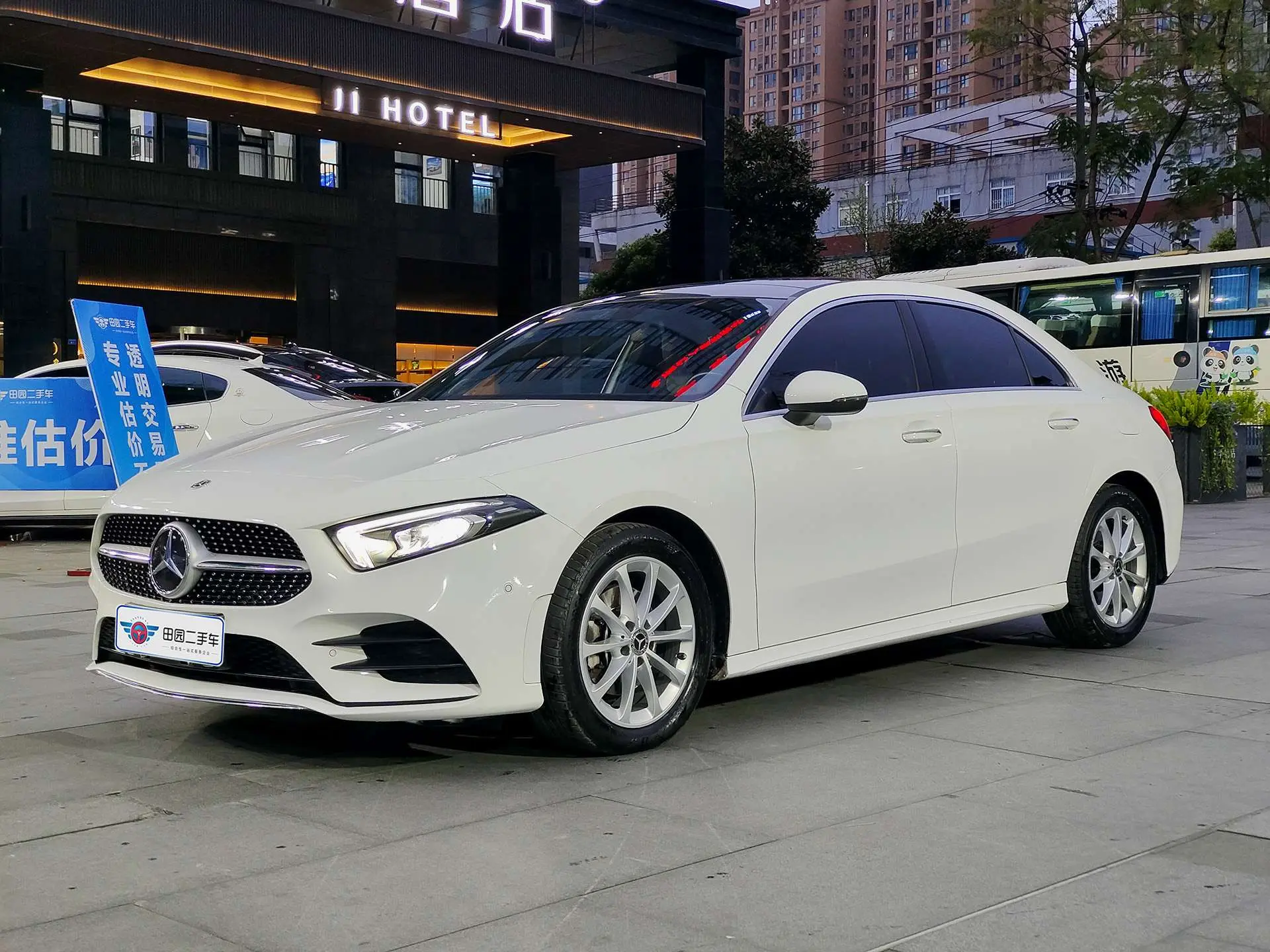 Mercedes-Benz Mercedes Benz A Class