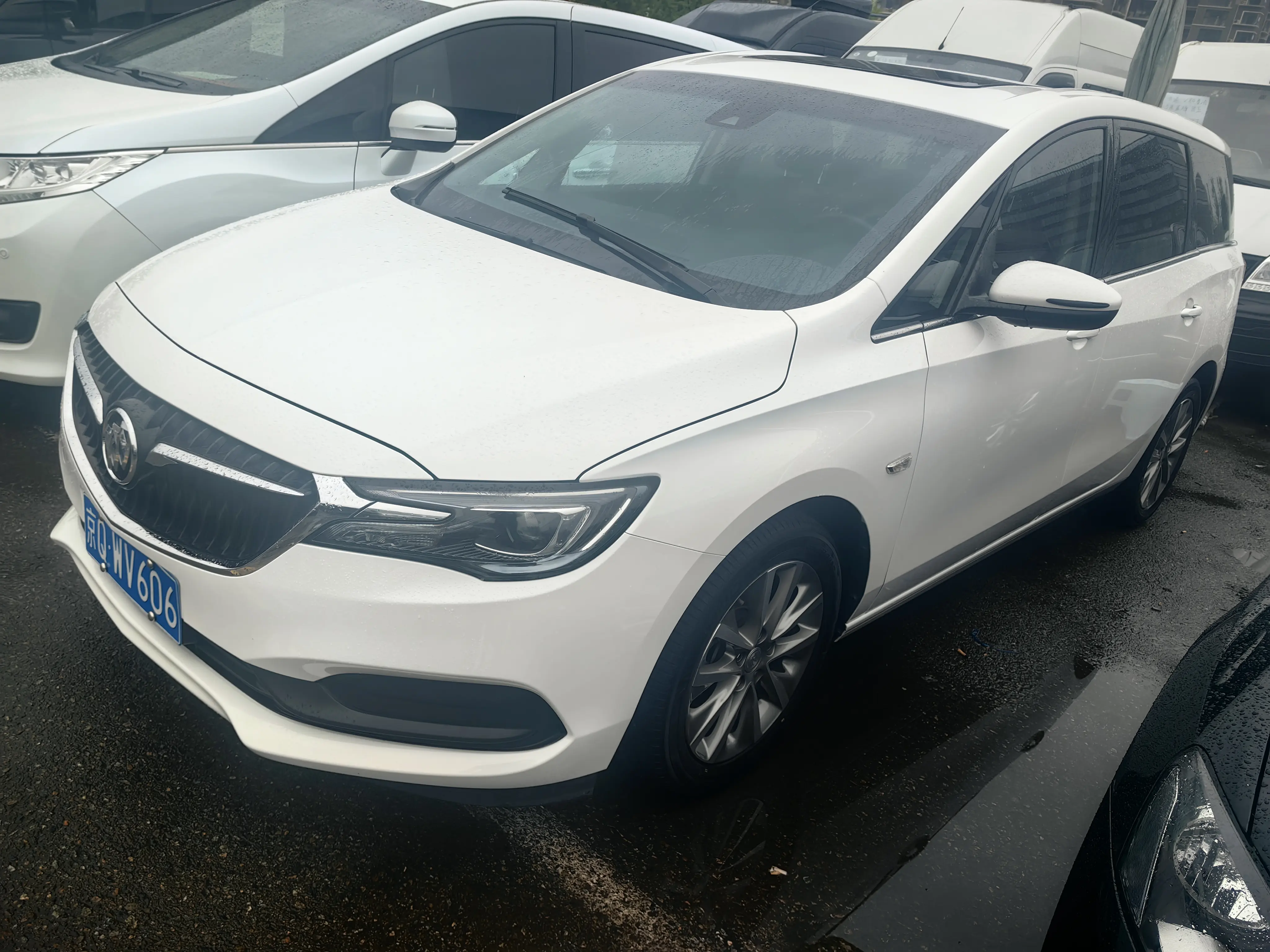 Buick GL6