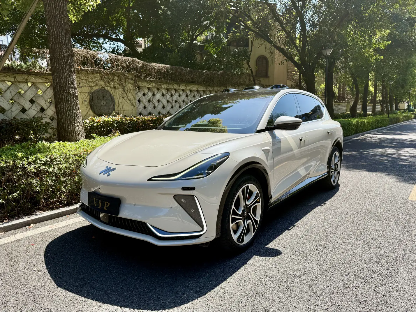 Zhiji LS7