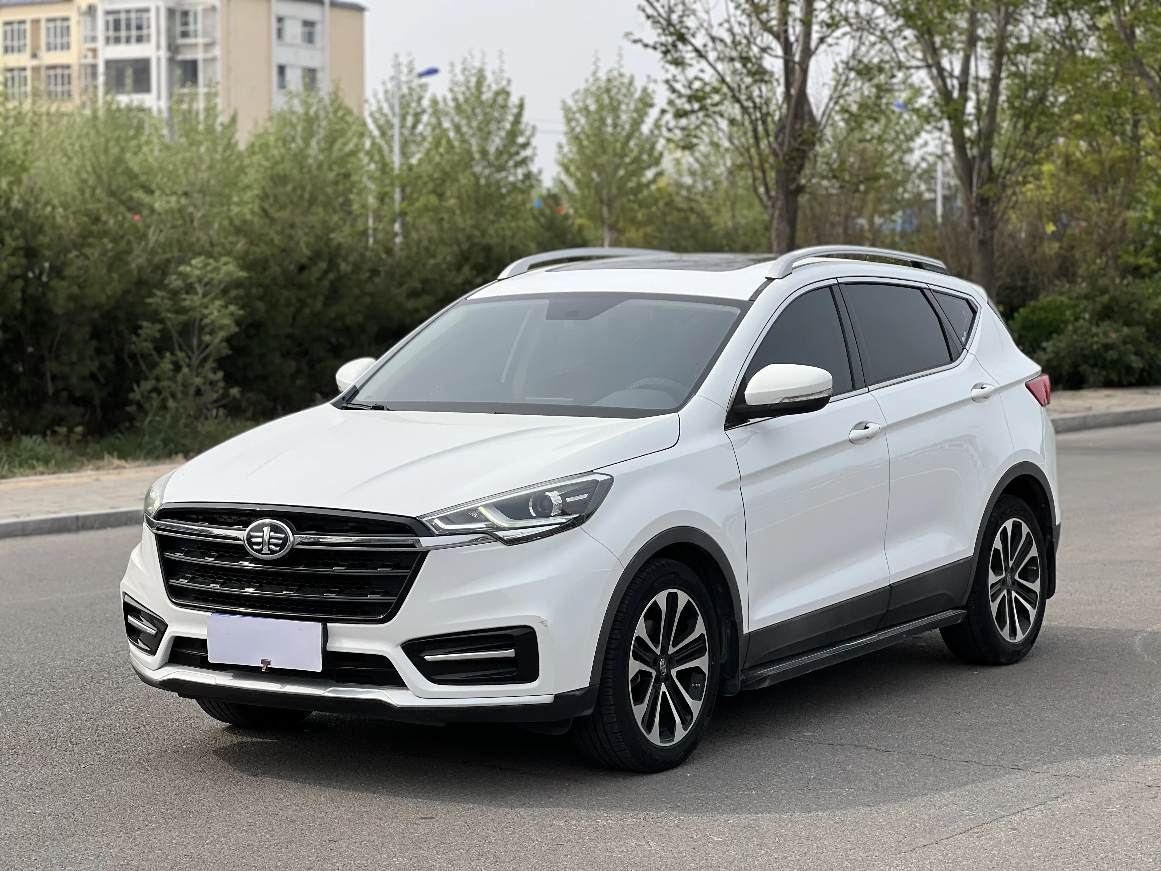 FAW Junpai D80