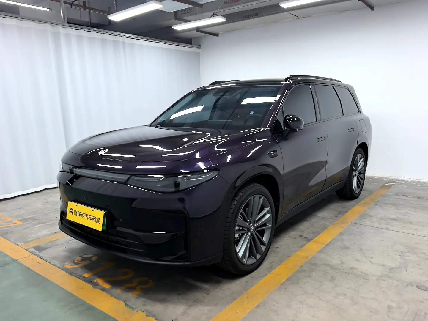 Leapmotor C16