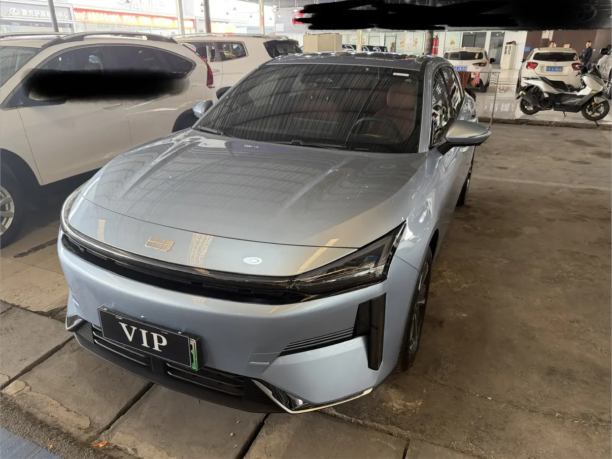 Geely Galaxy L6