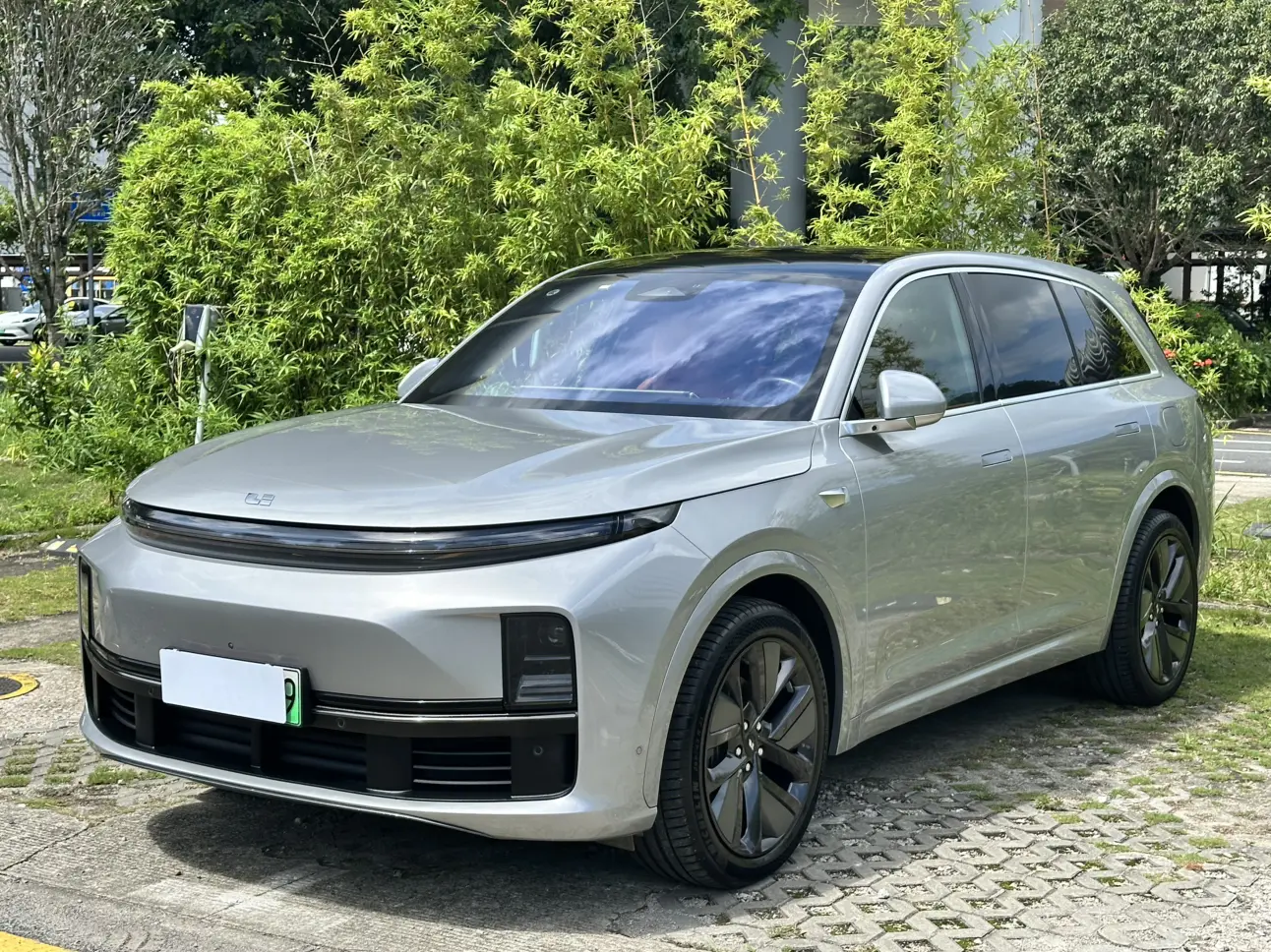 Lixiang L7