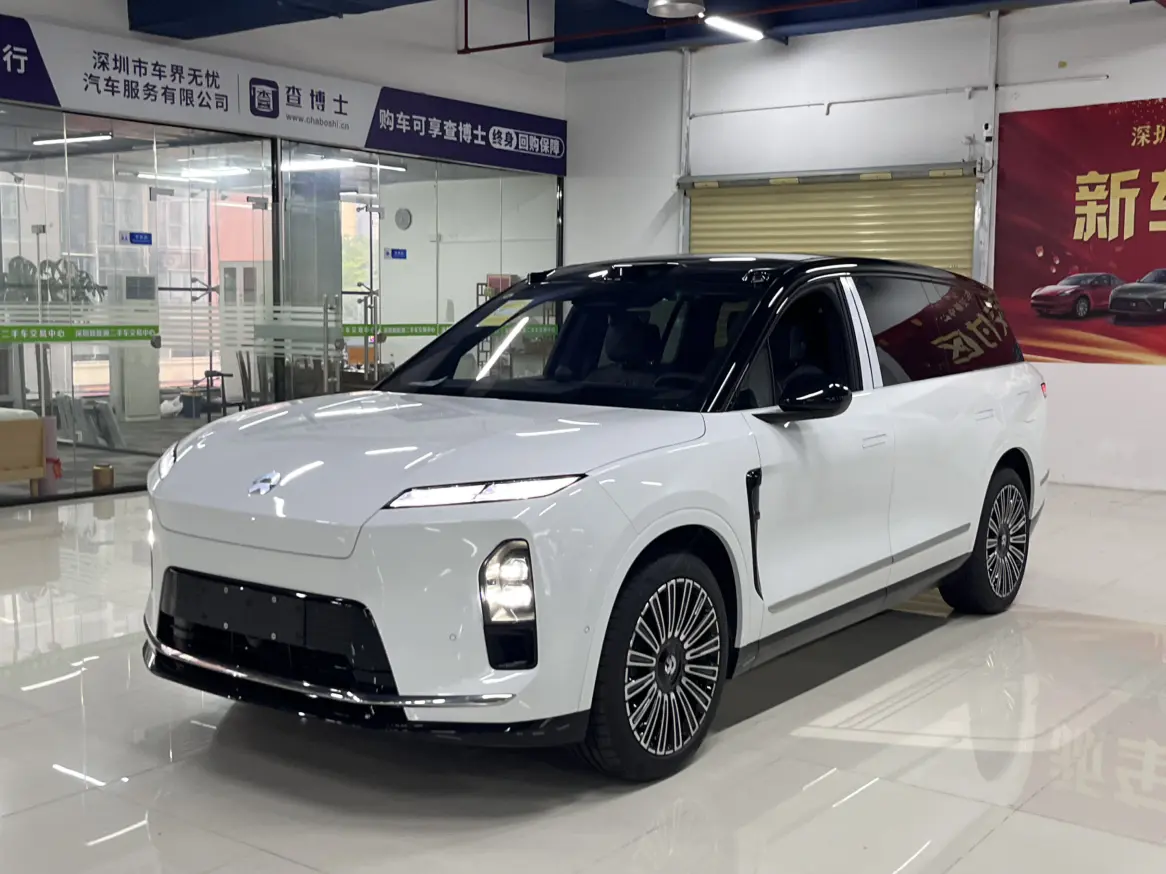 NIO ES8