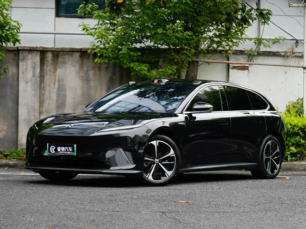 NIO ET5T