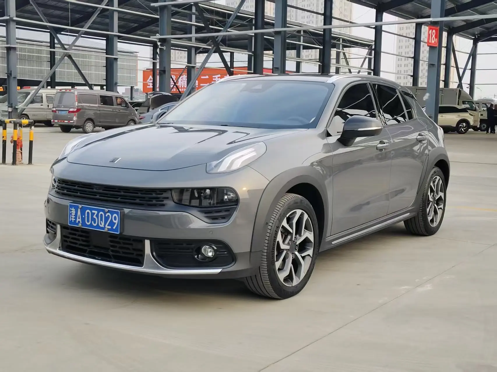 Lynk & Co 02