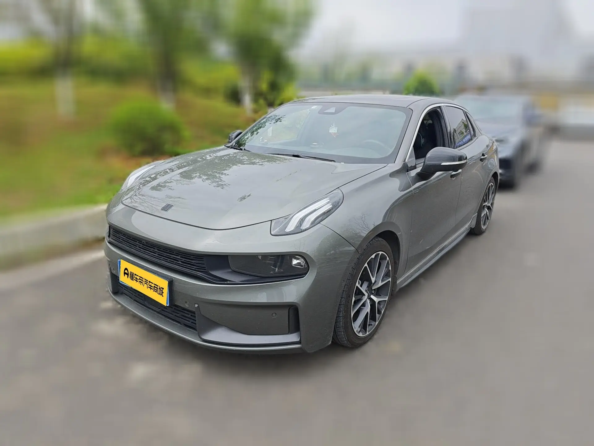 Lynk & Co 03