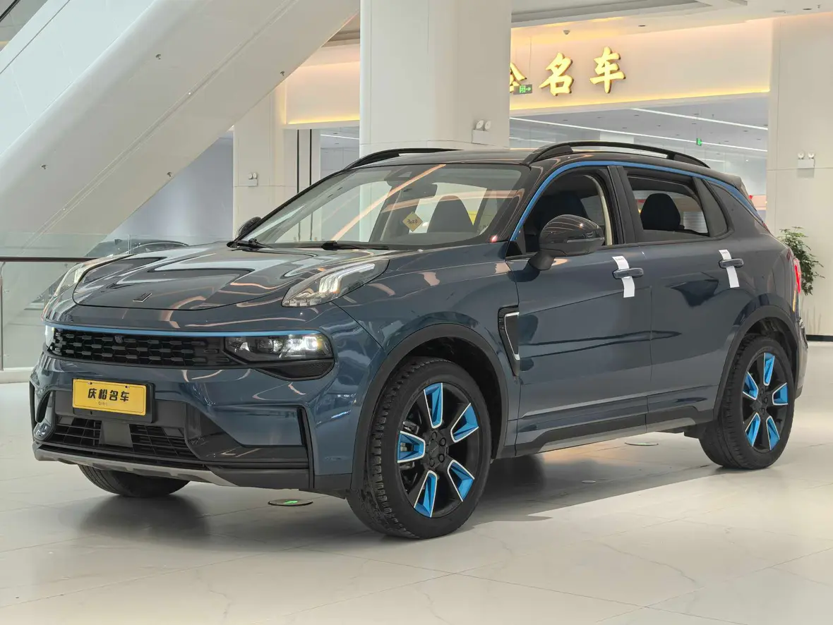 Lynk & Co 01