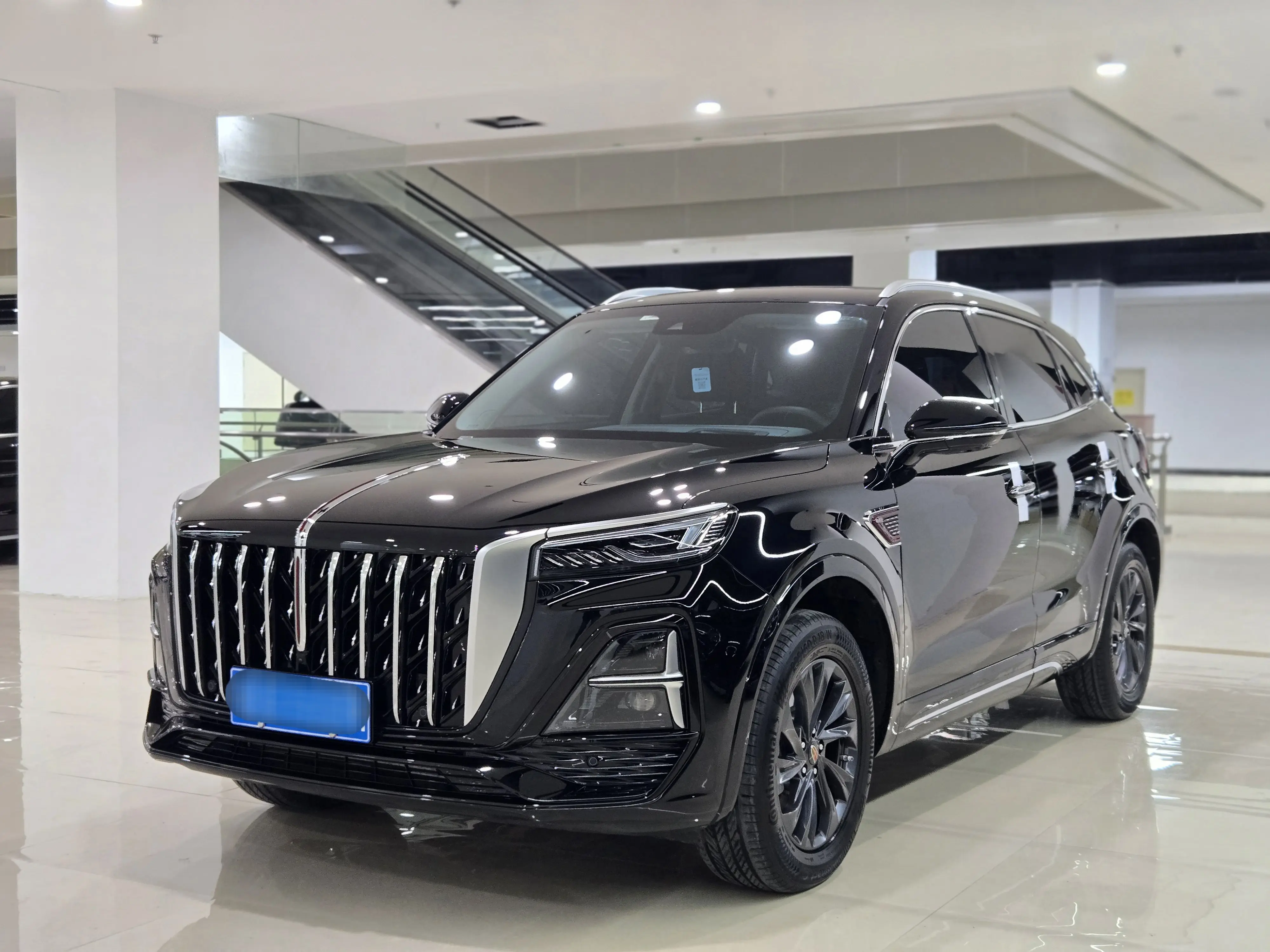 Hongqi HS5