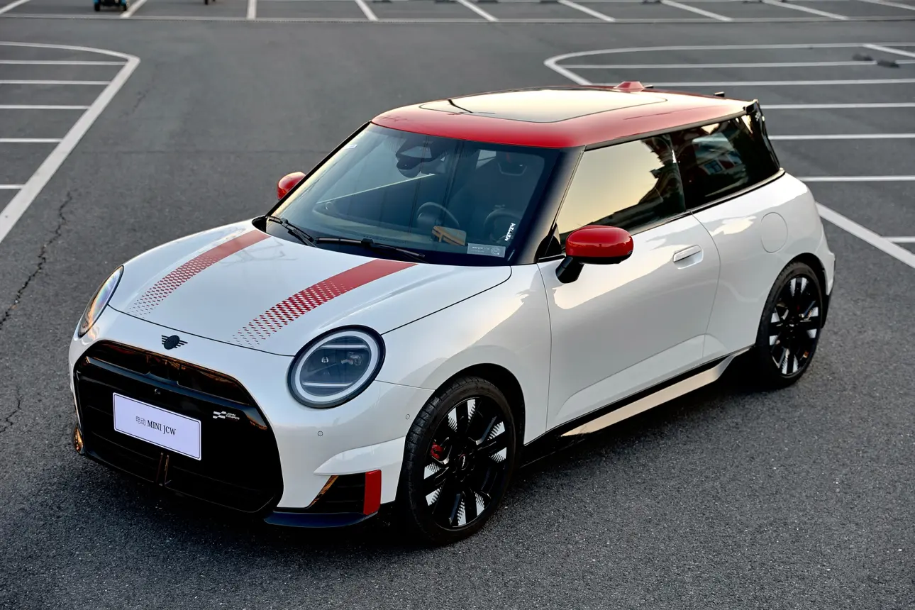 MINI Electric  JCW