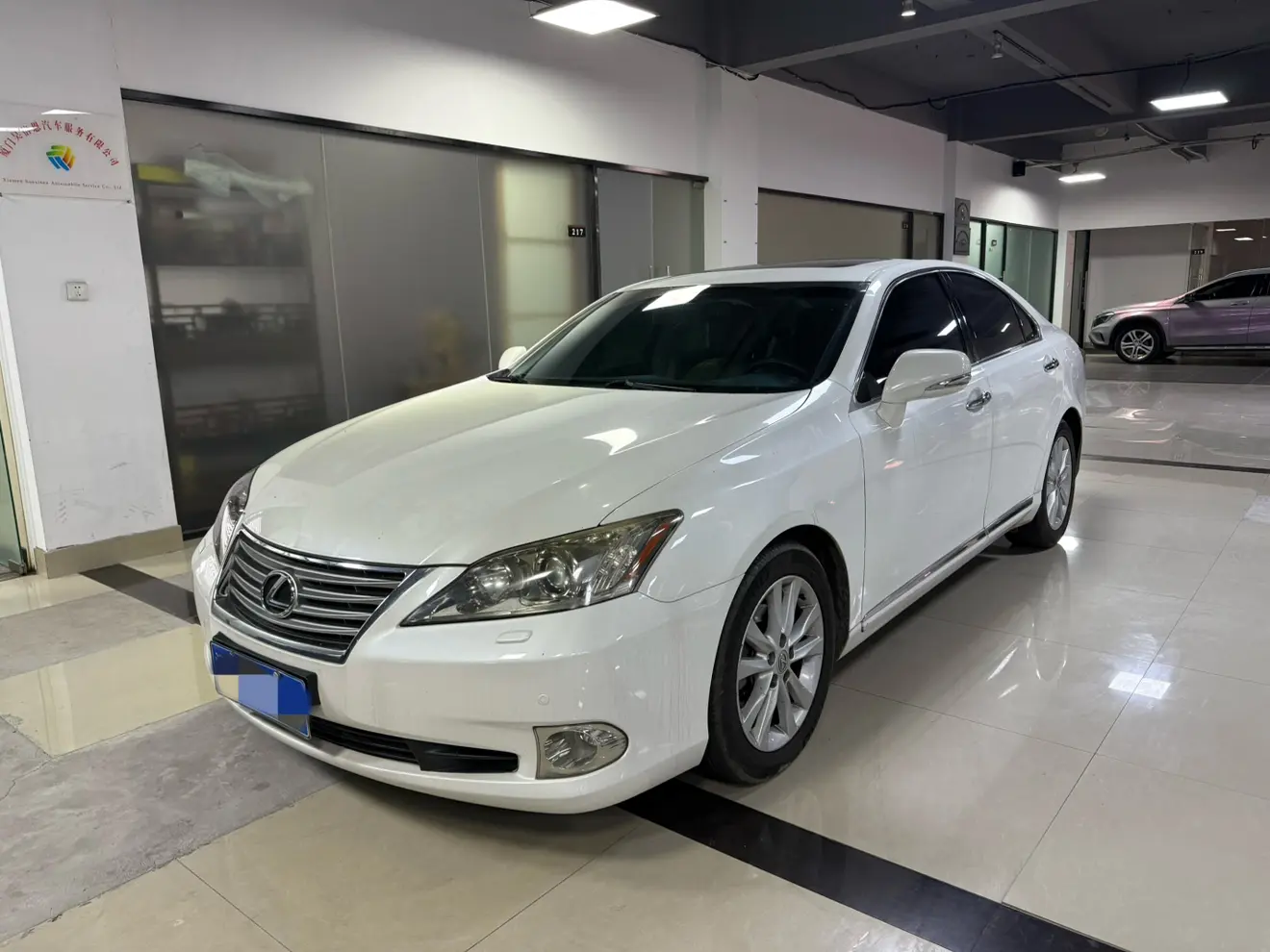 Lexus ES