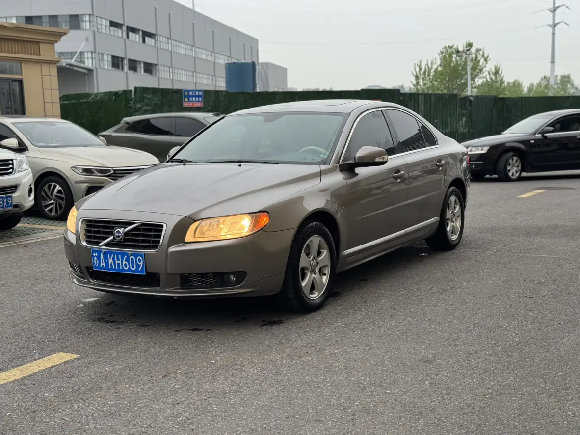 Volvo S80