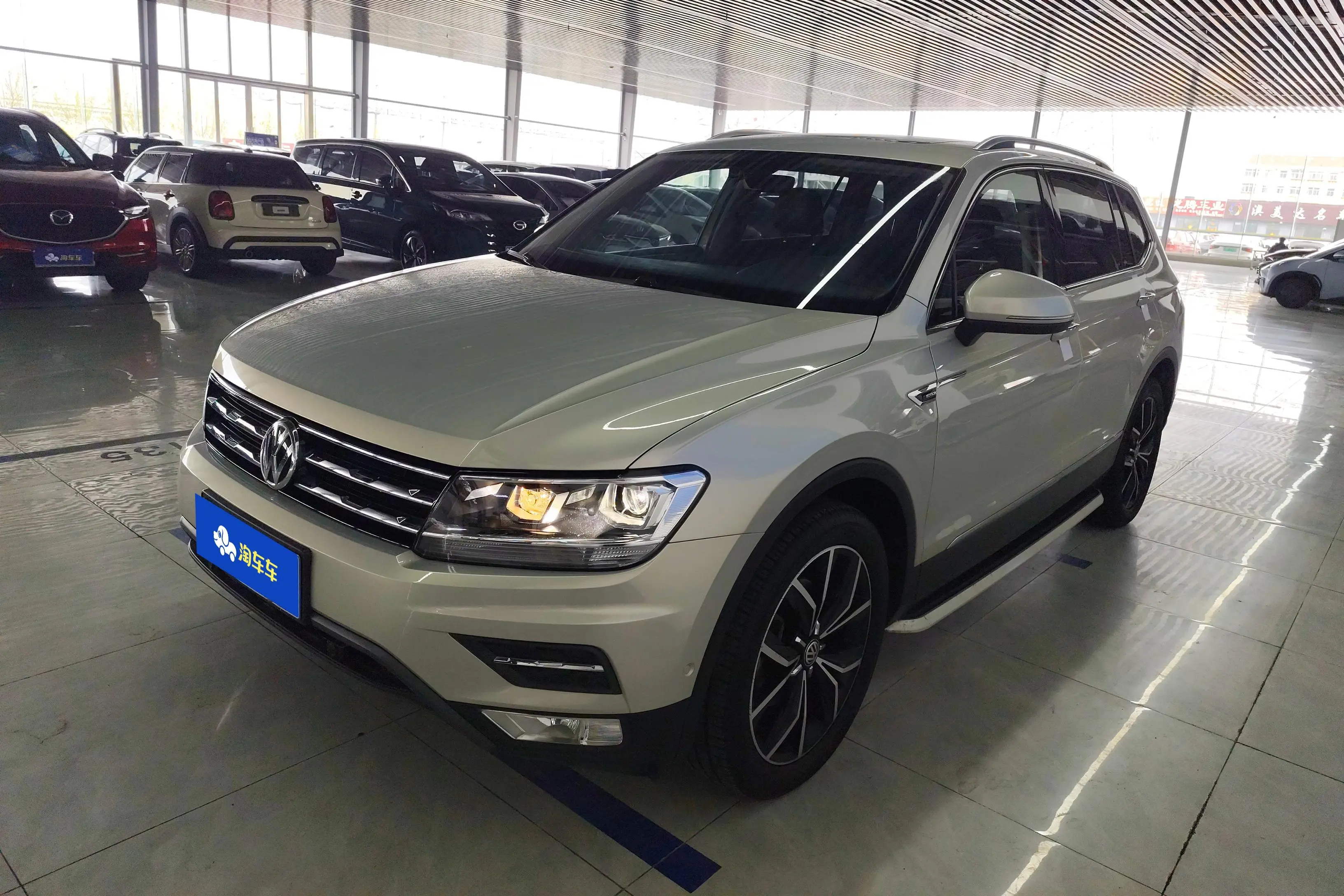 Volkswagen Tiguan L