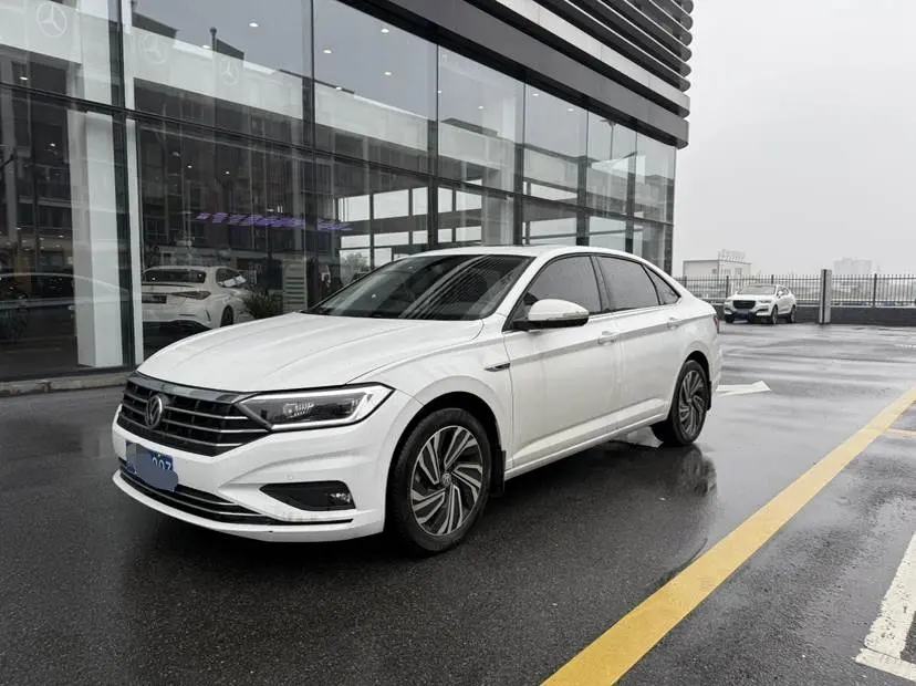 Volkswagen Sagitar