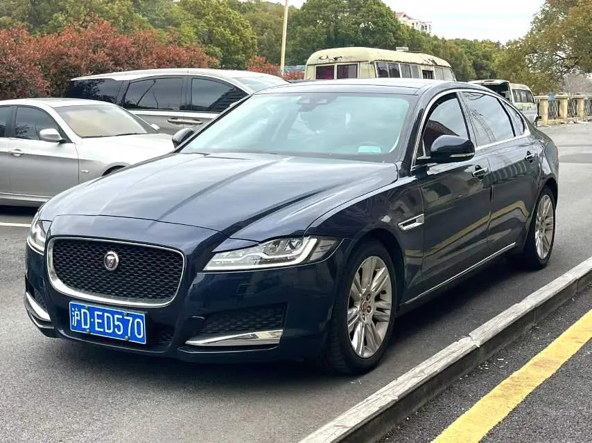 Jaguar XFL