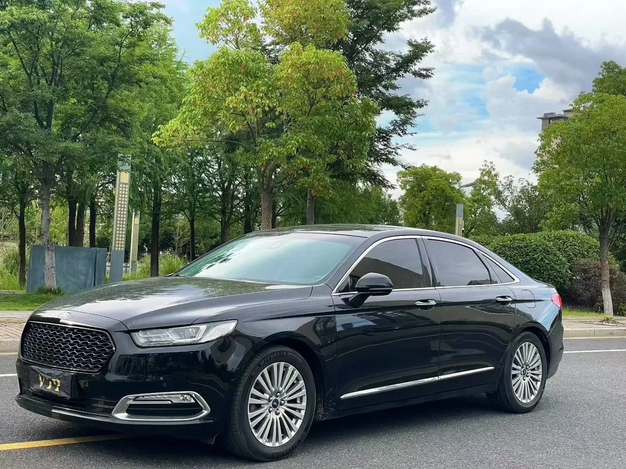 Ford Taurus