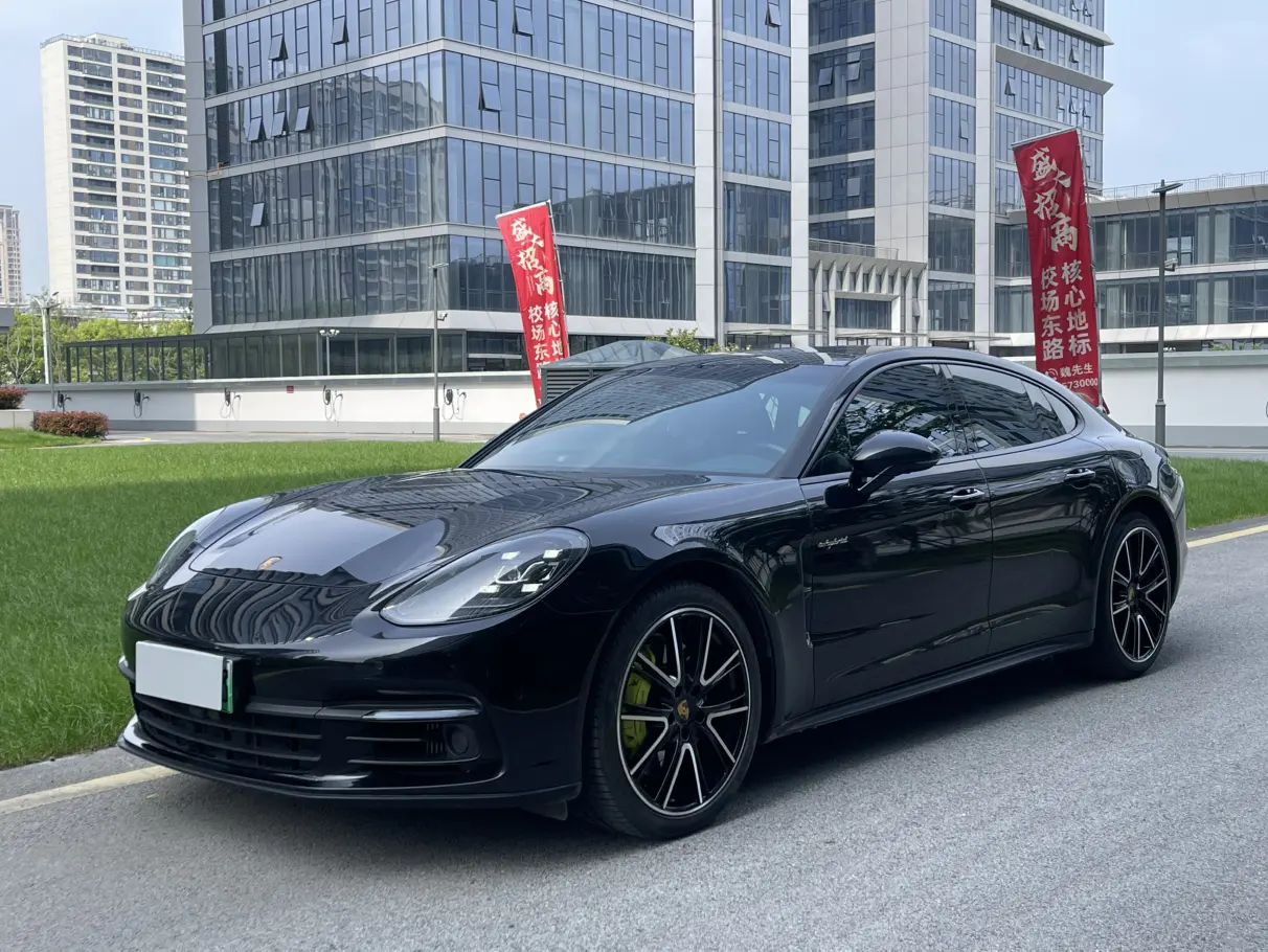 Porsche Panamera E-Hybrid