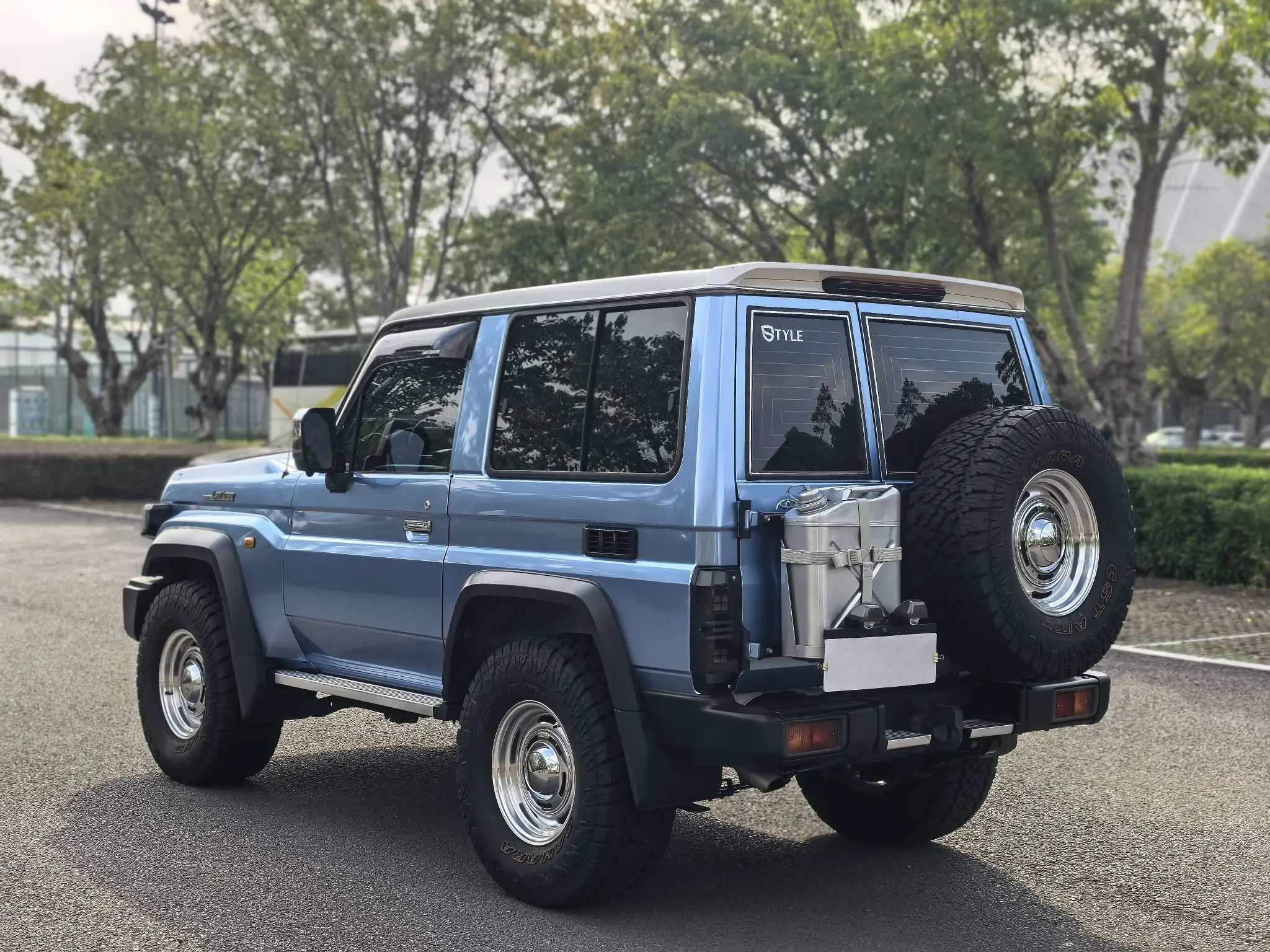 Toyota Land Cruiser 70 Series