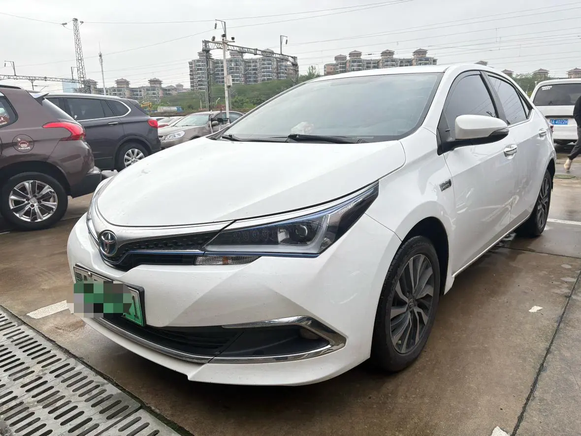 Toyota Corolla Dual Engine E+