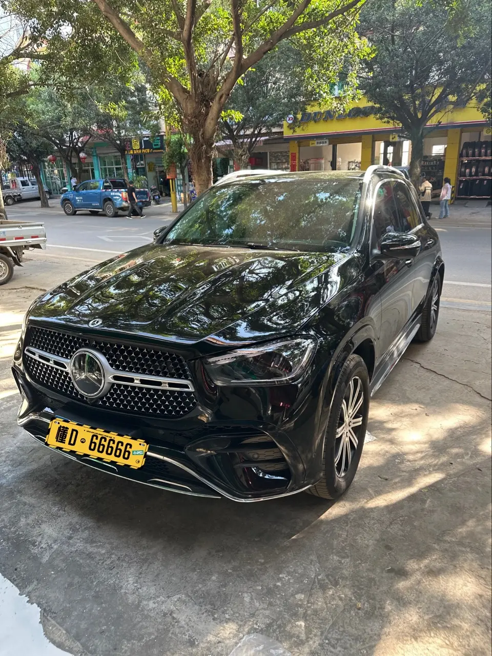 Mercedes-Benz GLE (Imported)