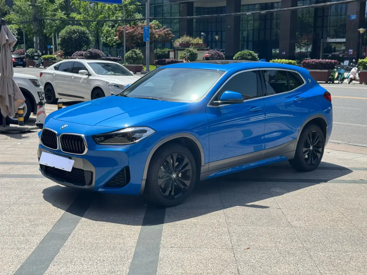 BMW X2