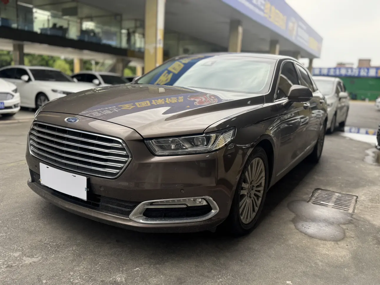 Ford Taurus