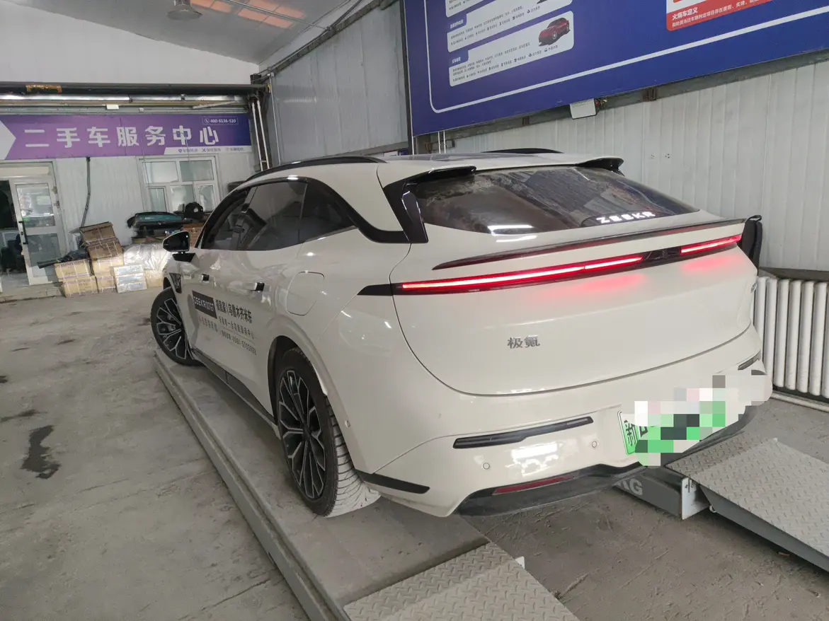 ZEEKR 007GT
