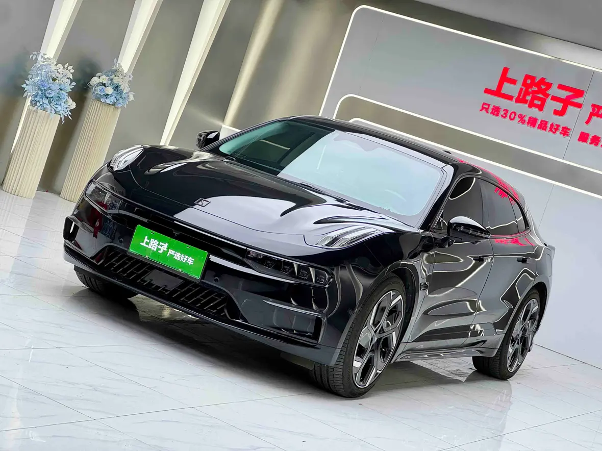 ZEEKR 001