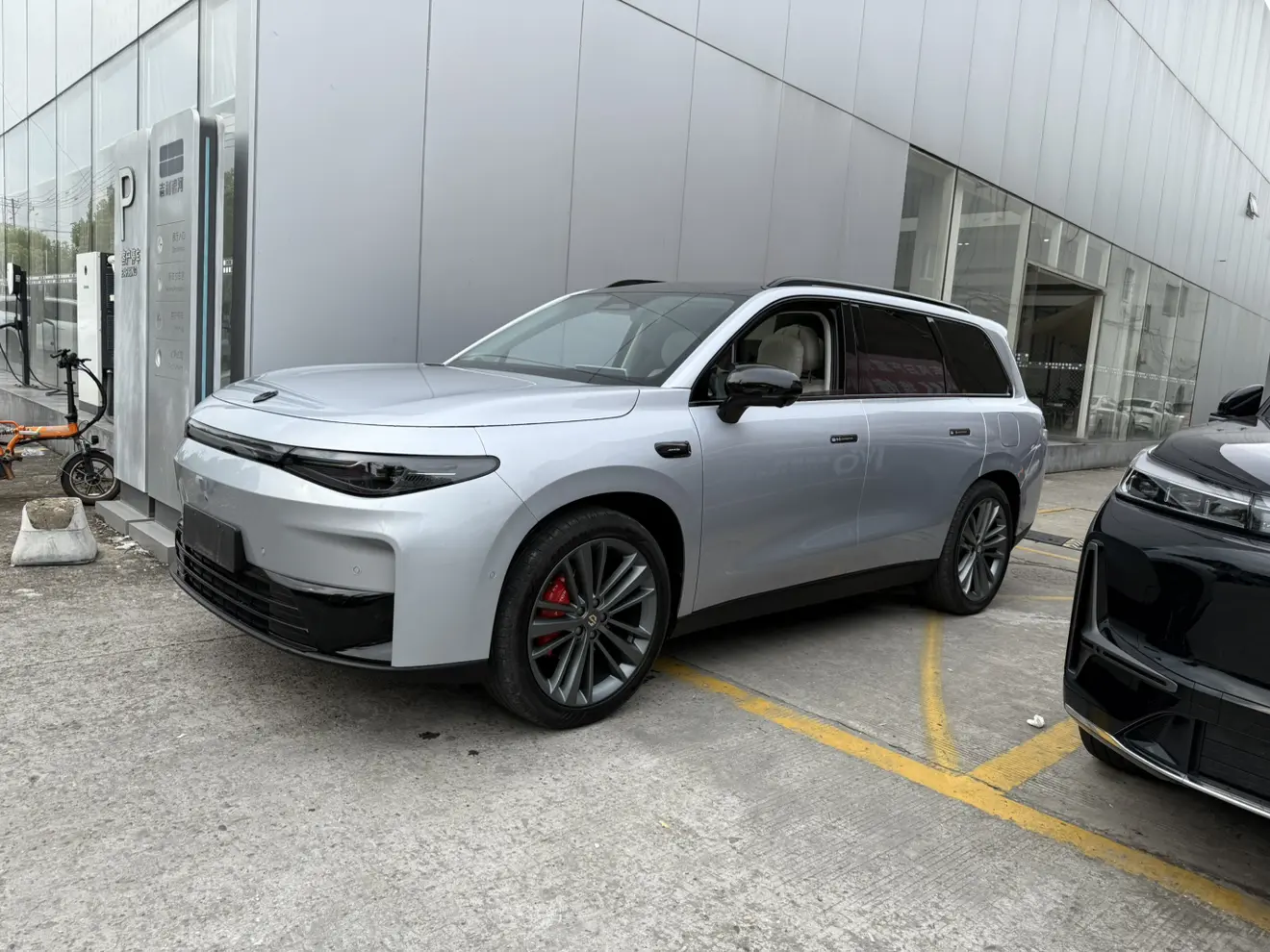 Leapmotor C16