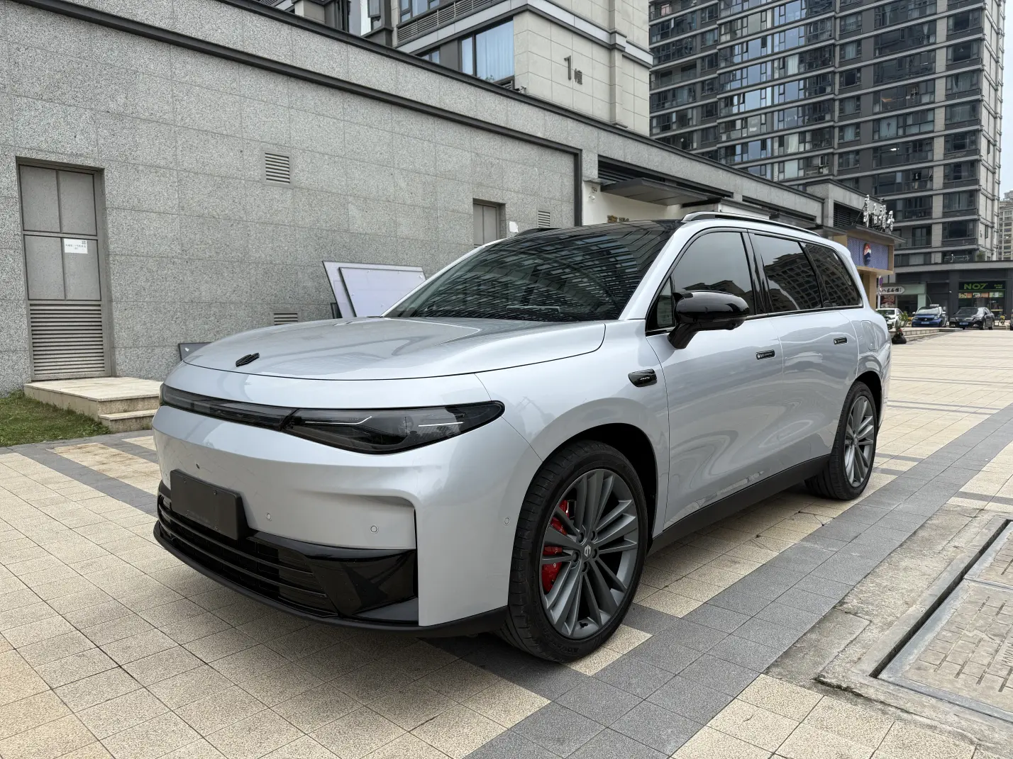 Leapmotor C16