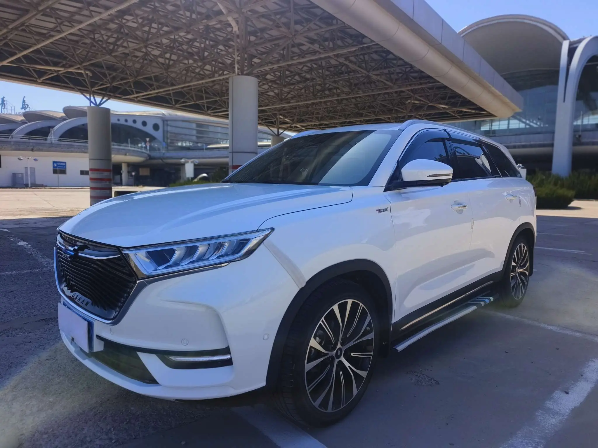 Oshan Changan Auchan X7