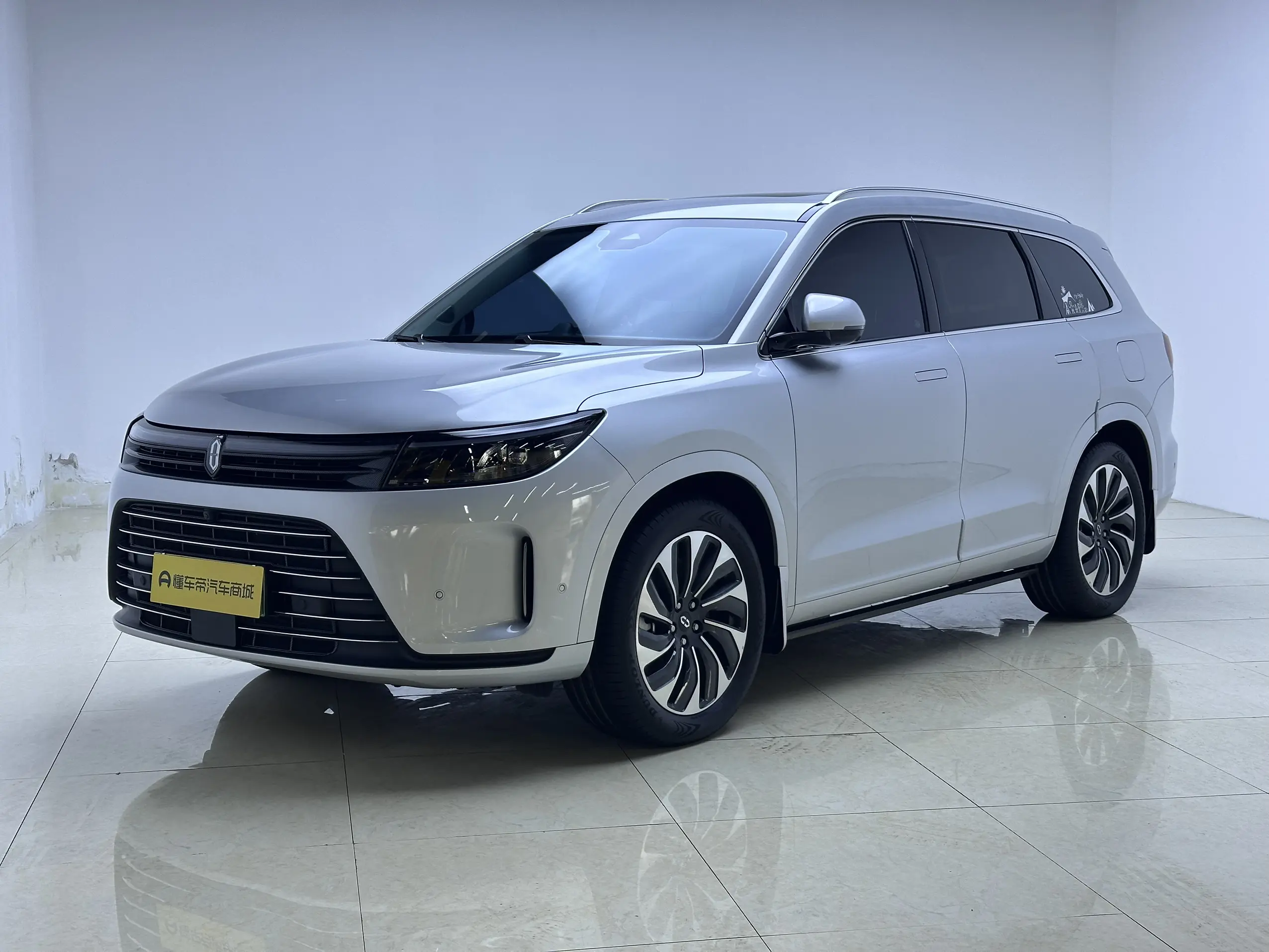 AITO M7