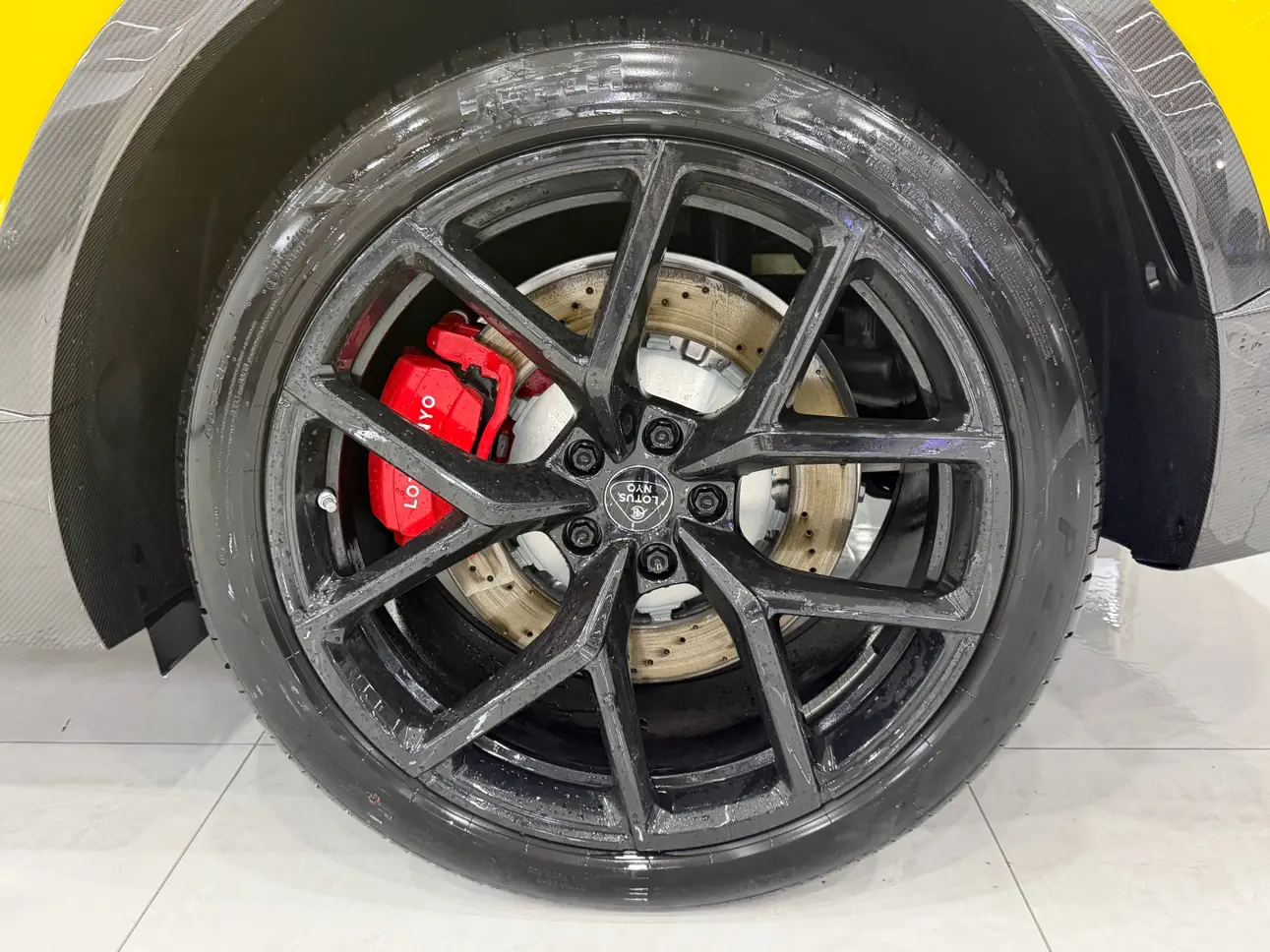 Lotus Eletre