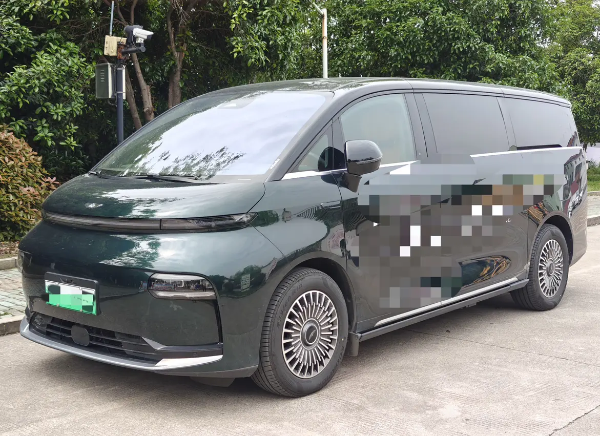 Geely Yizhen L380