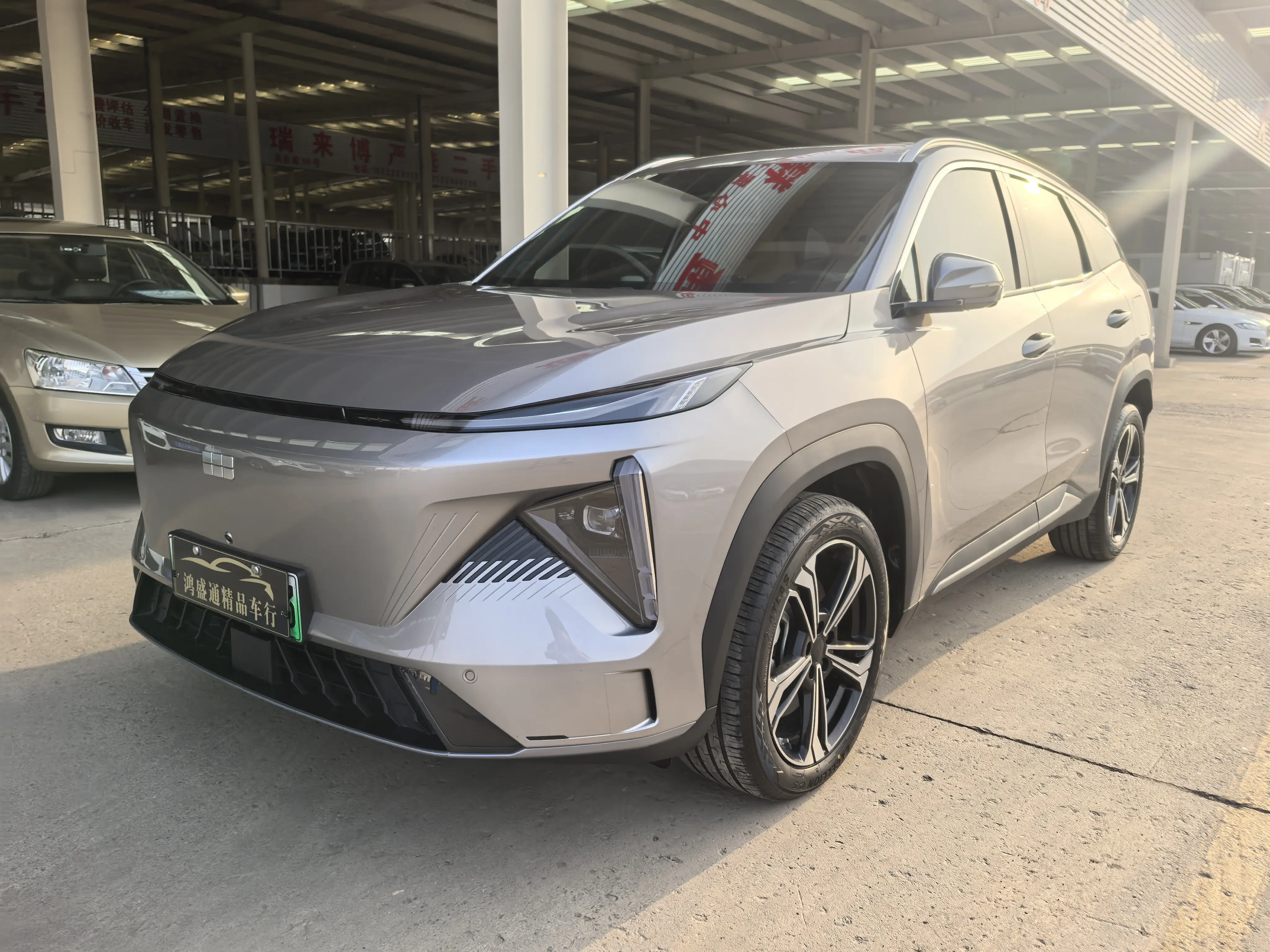Geely Galaxy L7