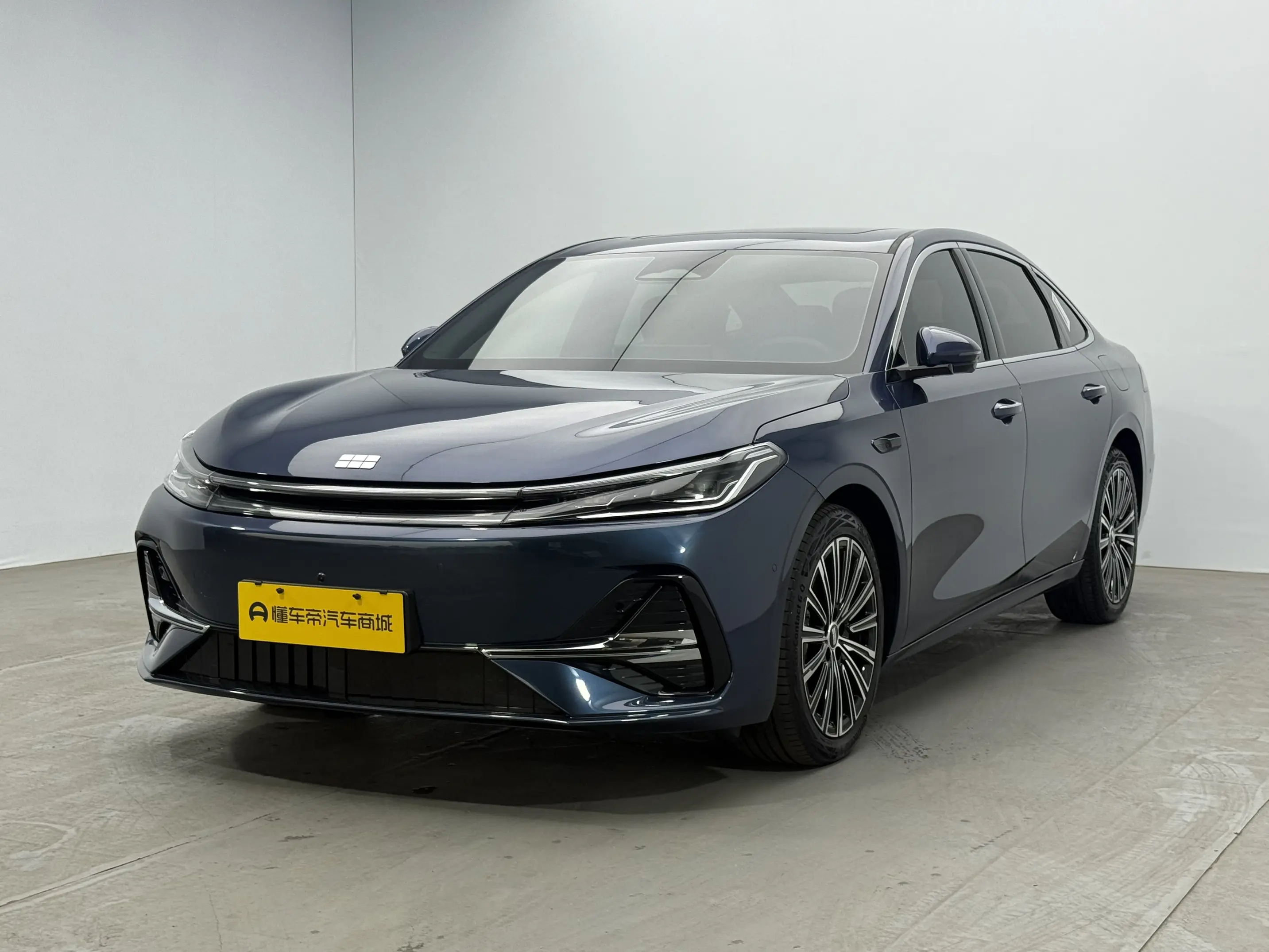 Geely Galaxy A7 PHEV