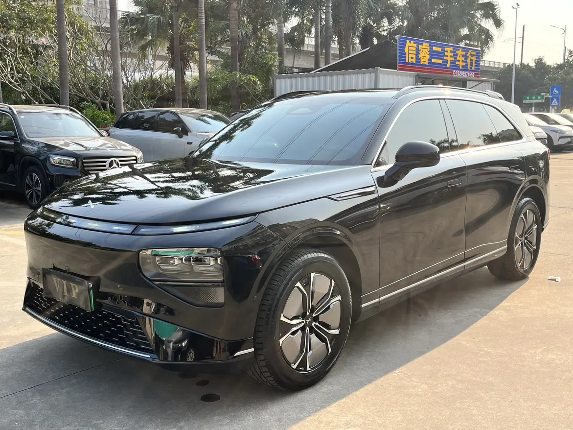 Xpeng G9