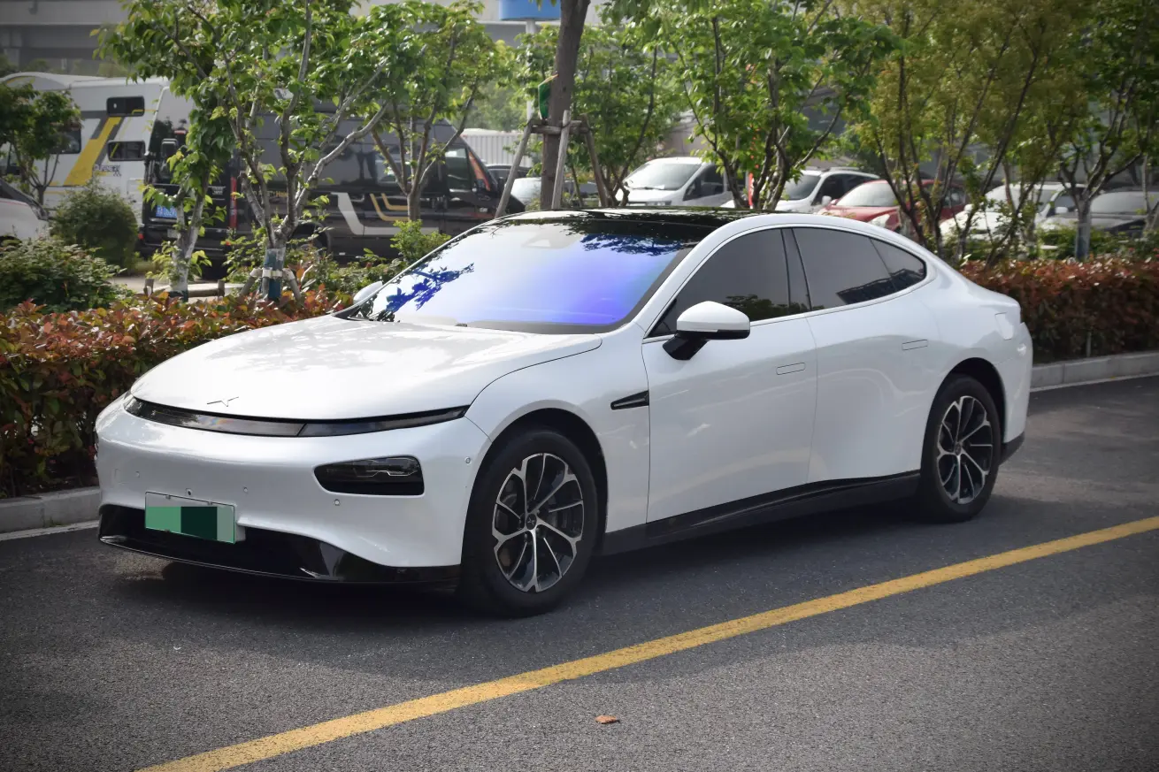 Xpeng P7