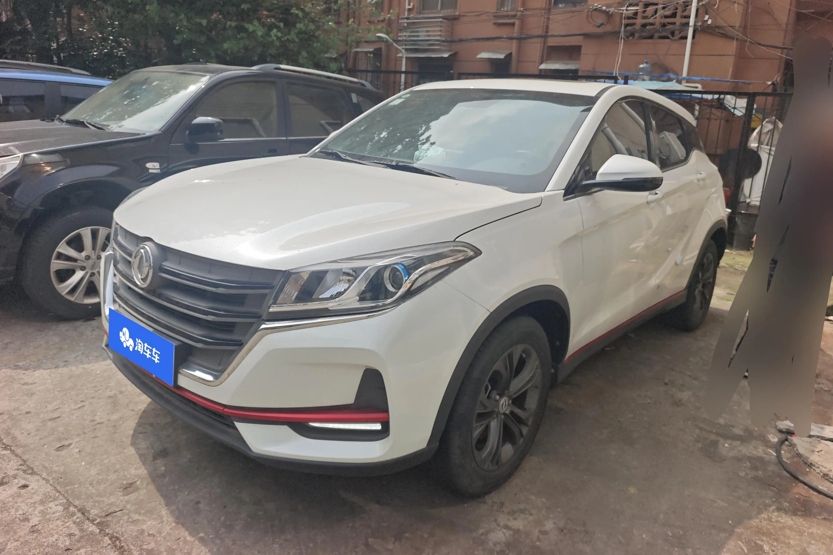 Dongfeng Fengon 500