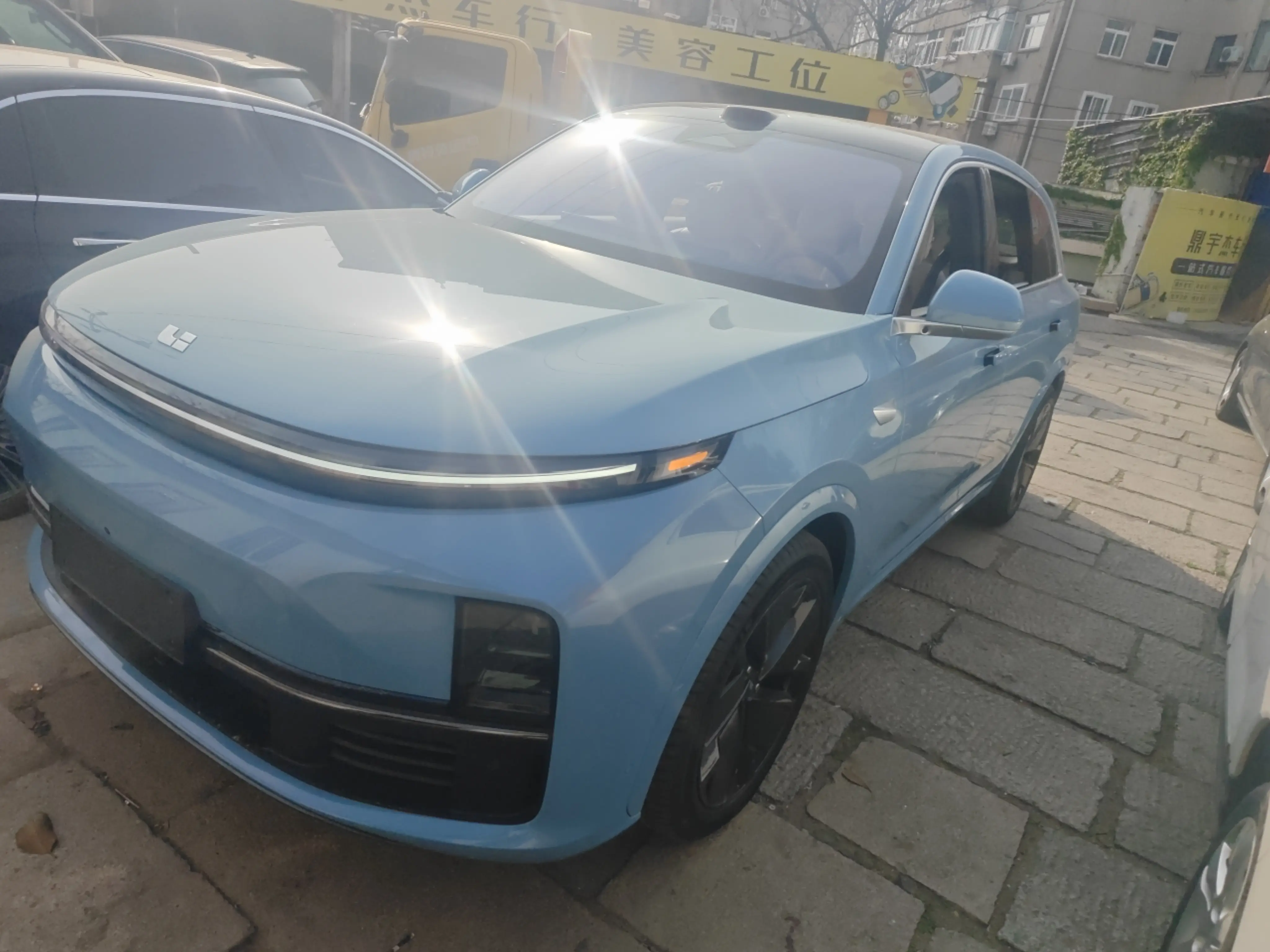 Lixiang L7