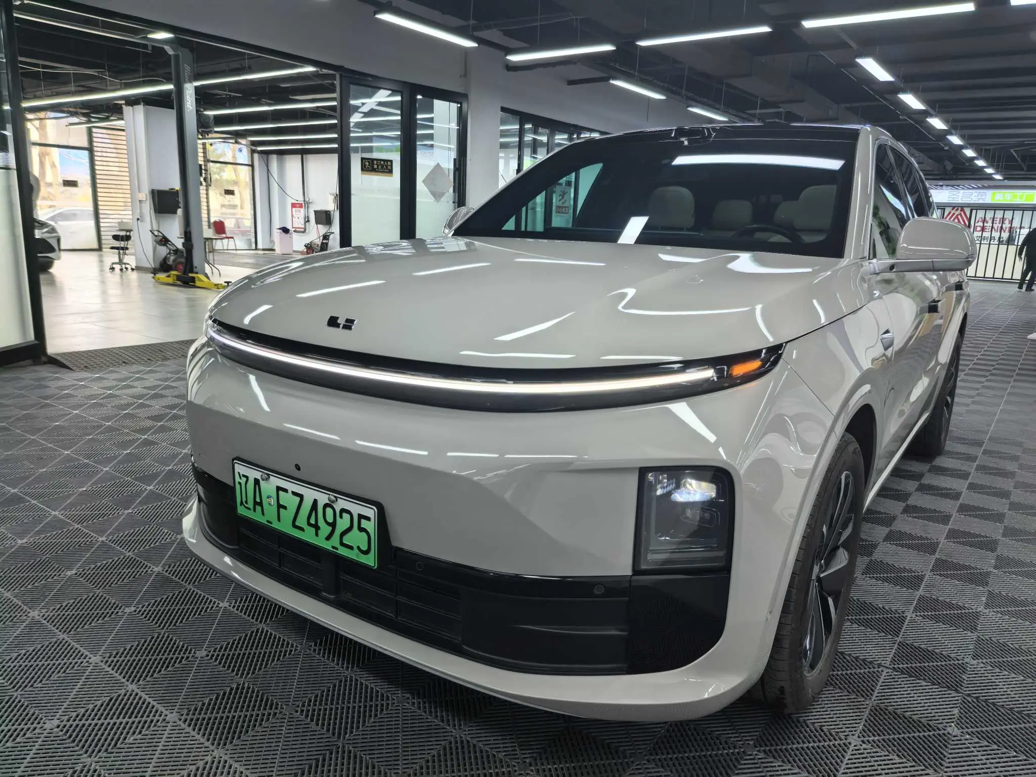 Lixiang L6