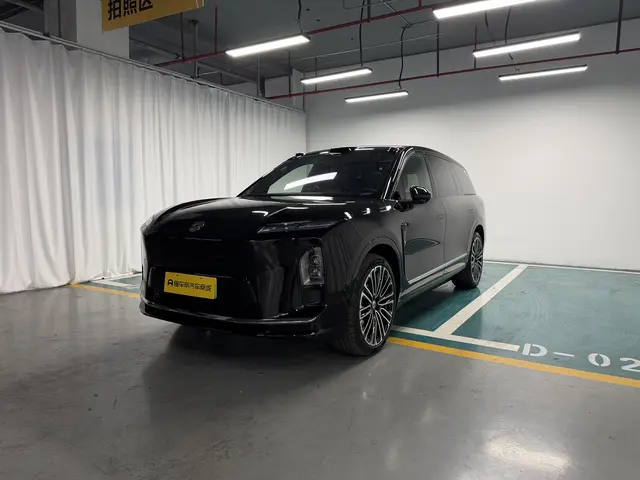 NIO ES8