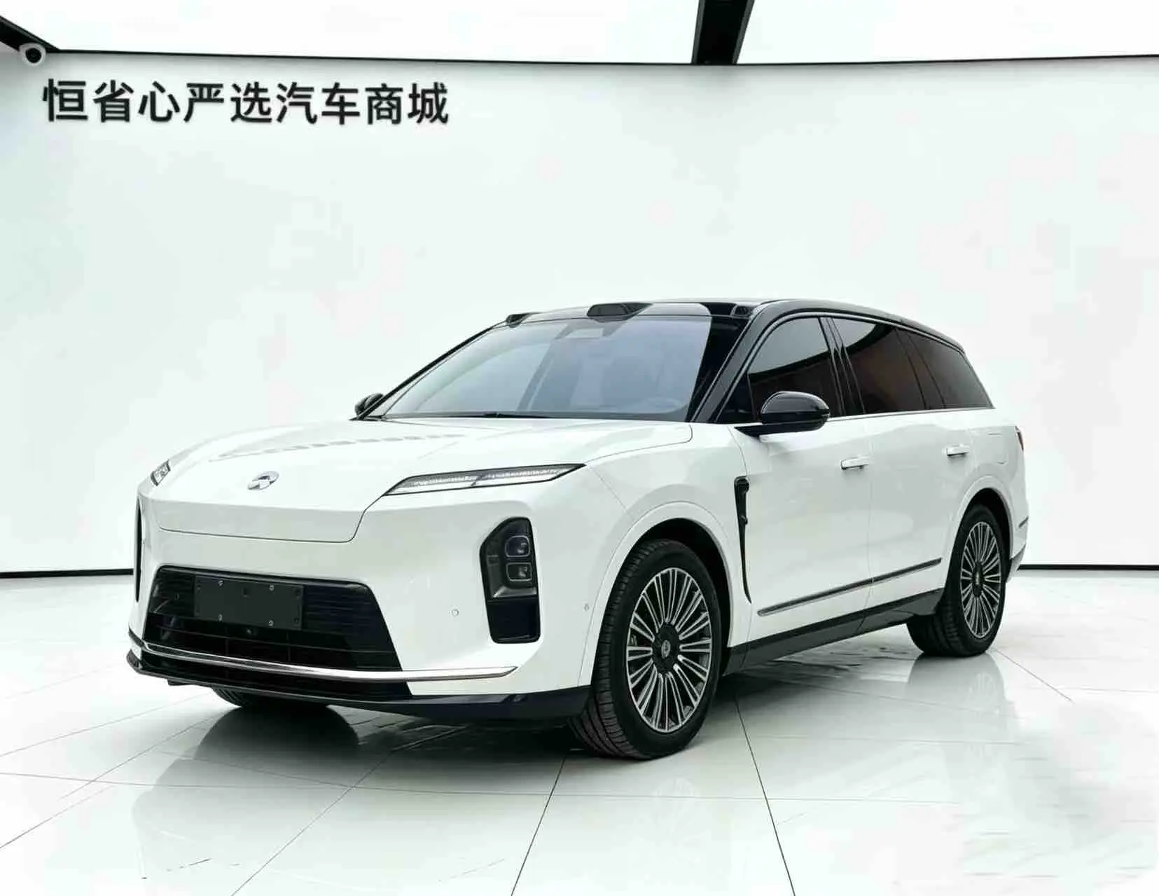 NIO ES8