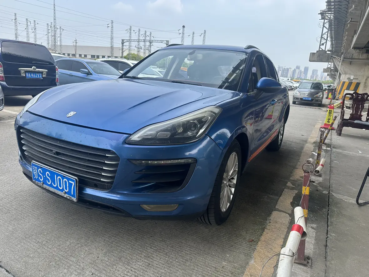 Zotye SR9