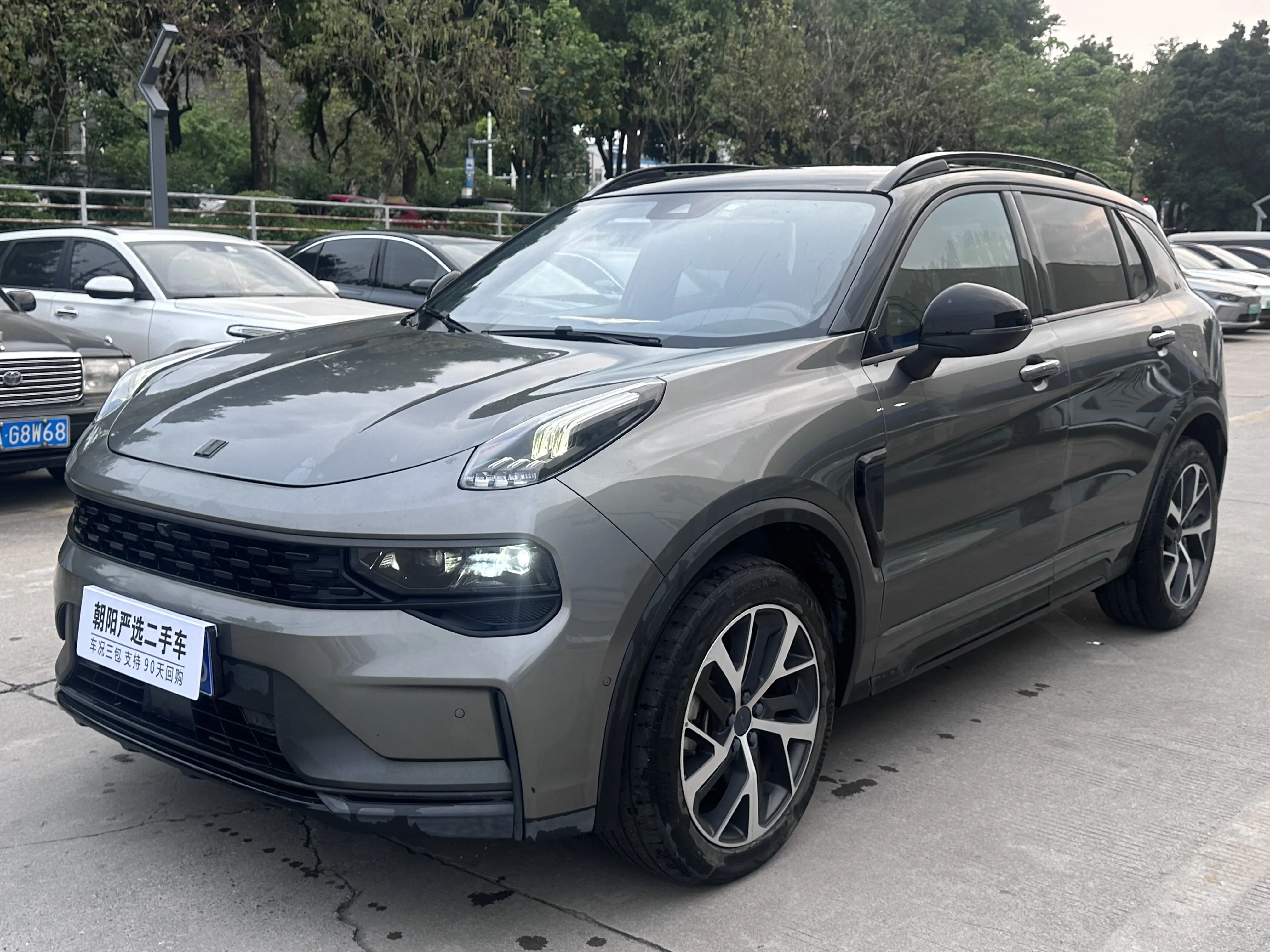 Lynk & Co 01