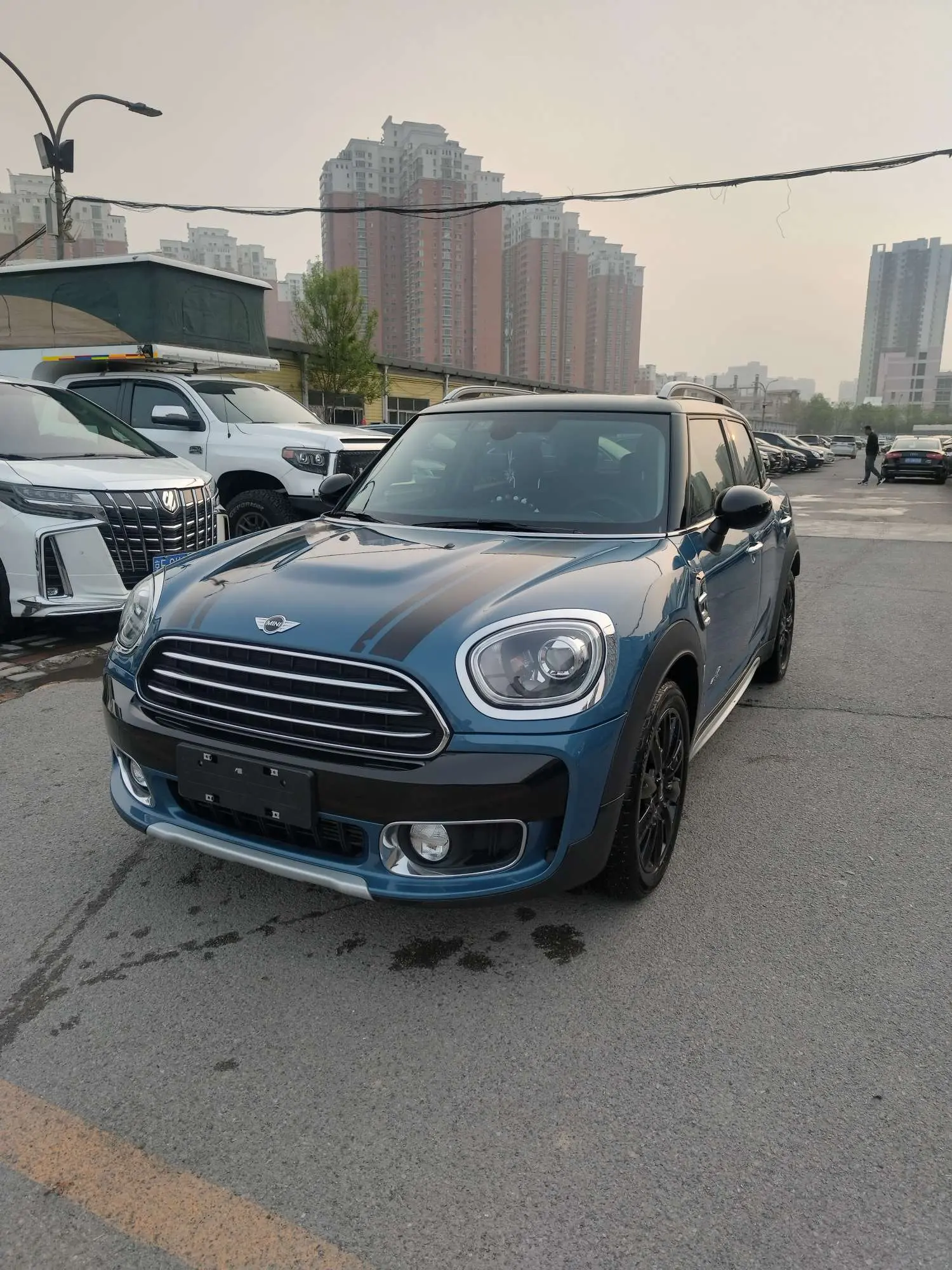 MINI COUNTRYMAN