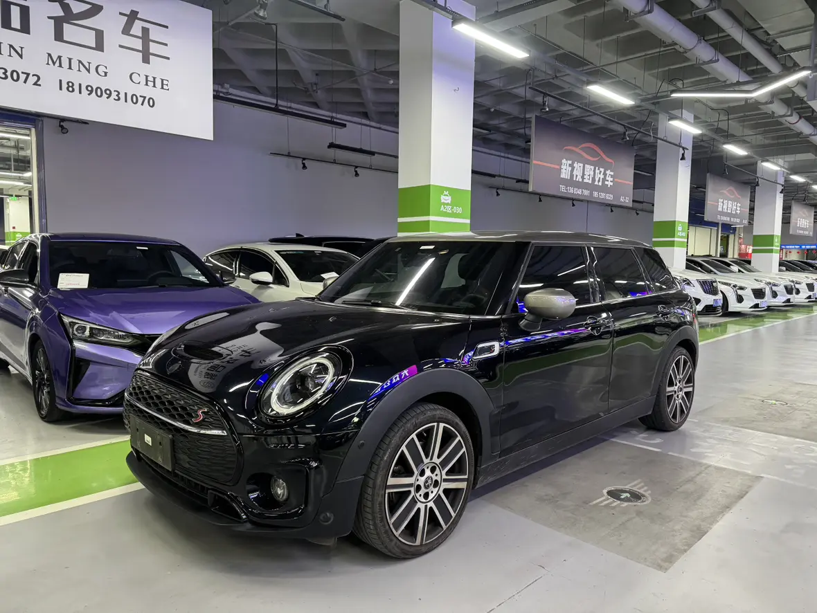 MINI CLUBMAN