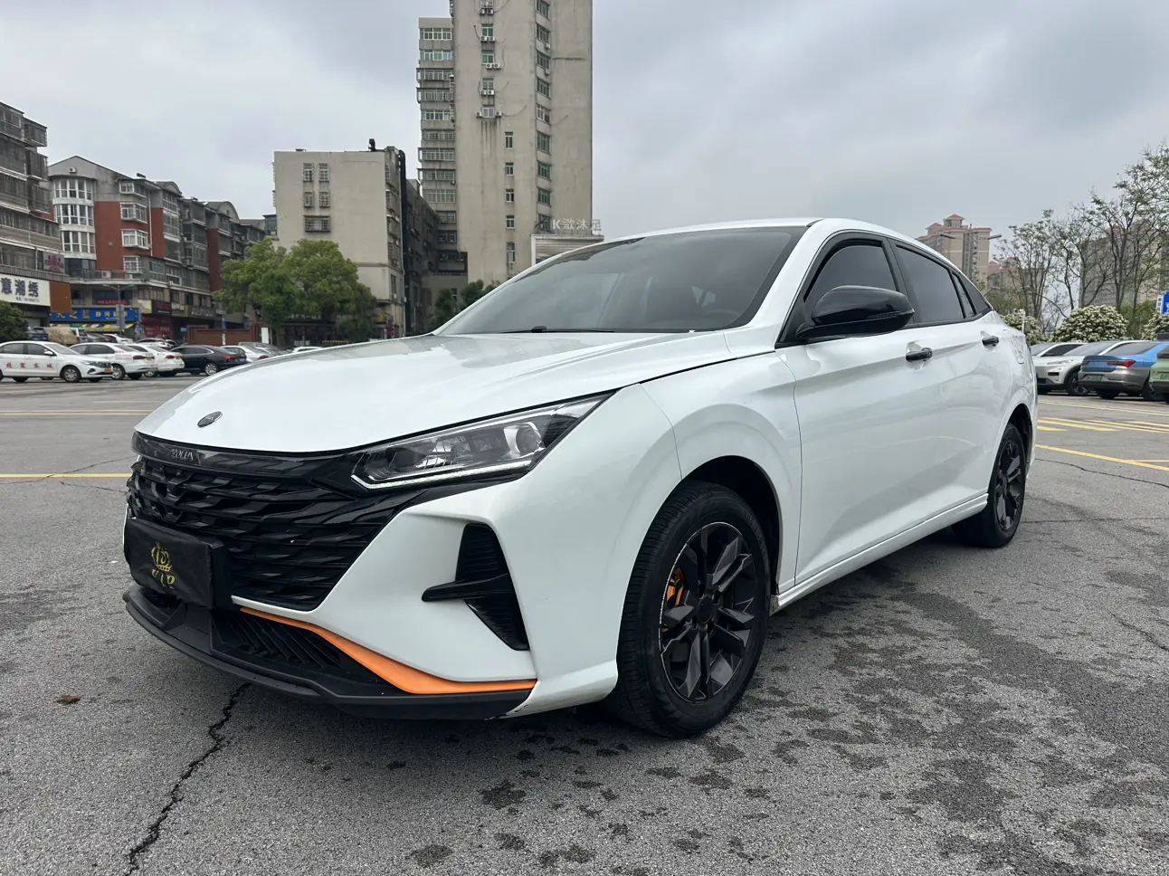 Dongfeng Yixuan MAX